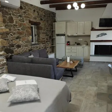 Karystos Chora Suites Exterior photo