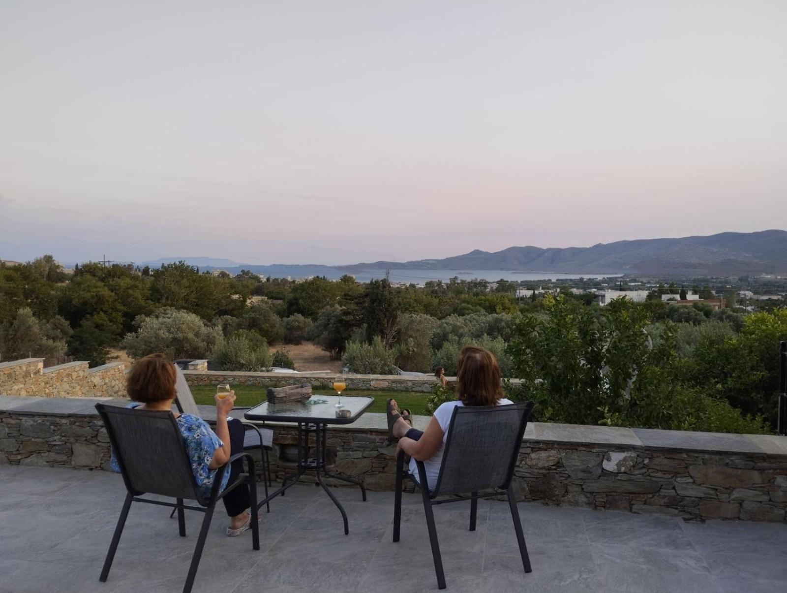 Chora Apartment *