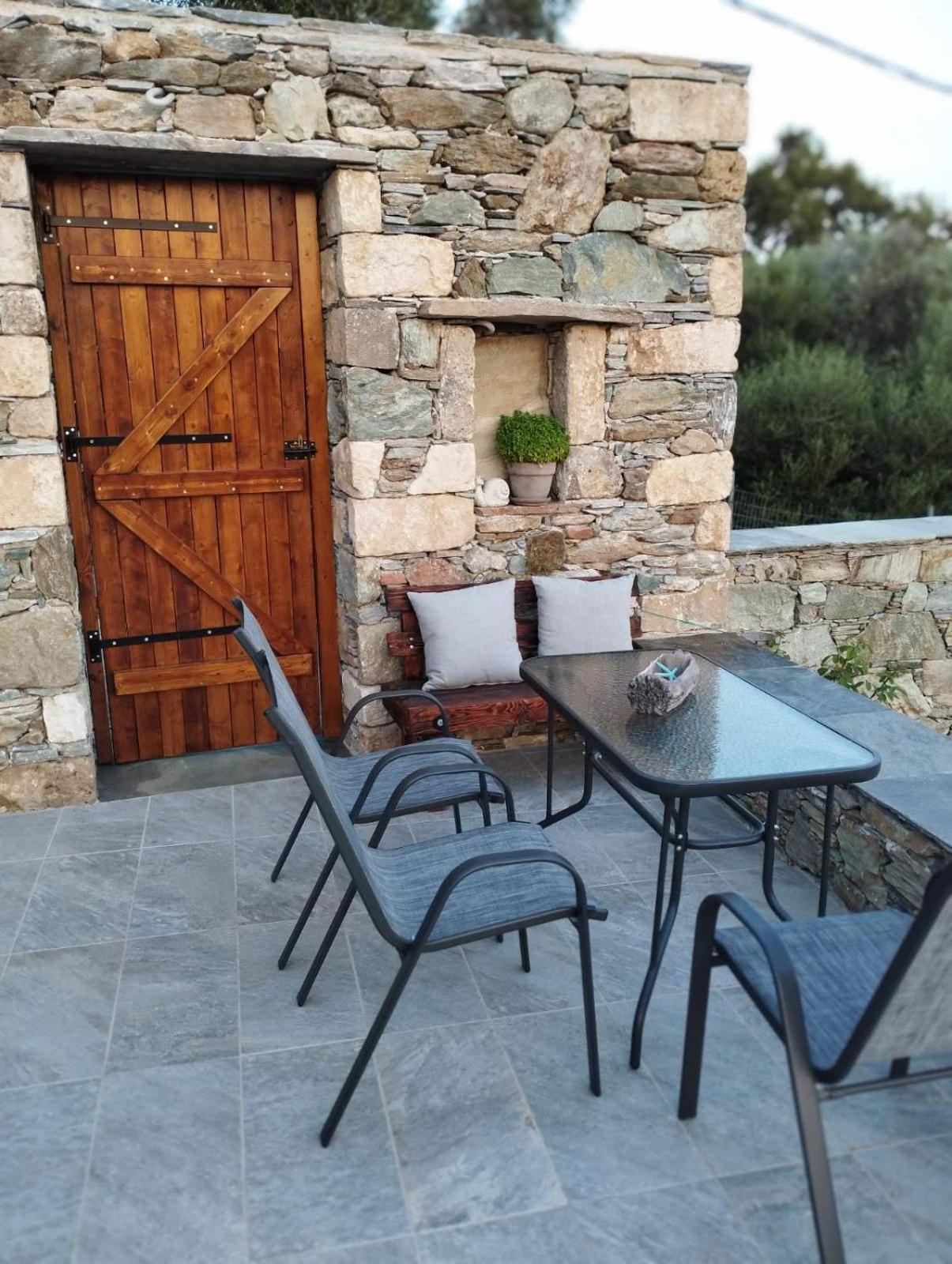 Chora Apartment